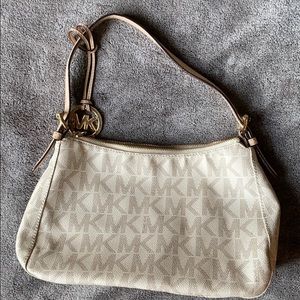 Michael Kors logo shoulder bag